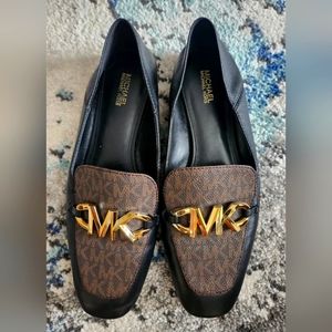 Michael Kors BLACK Izzy loafers
